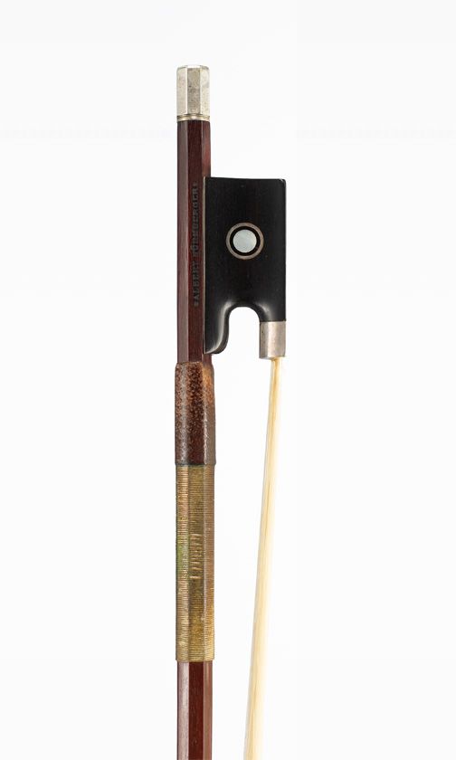 A silver-mounted violin bow by Albert Nürnburger, Germany — frog detail