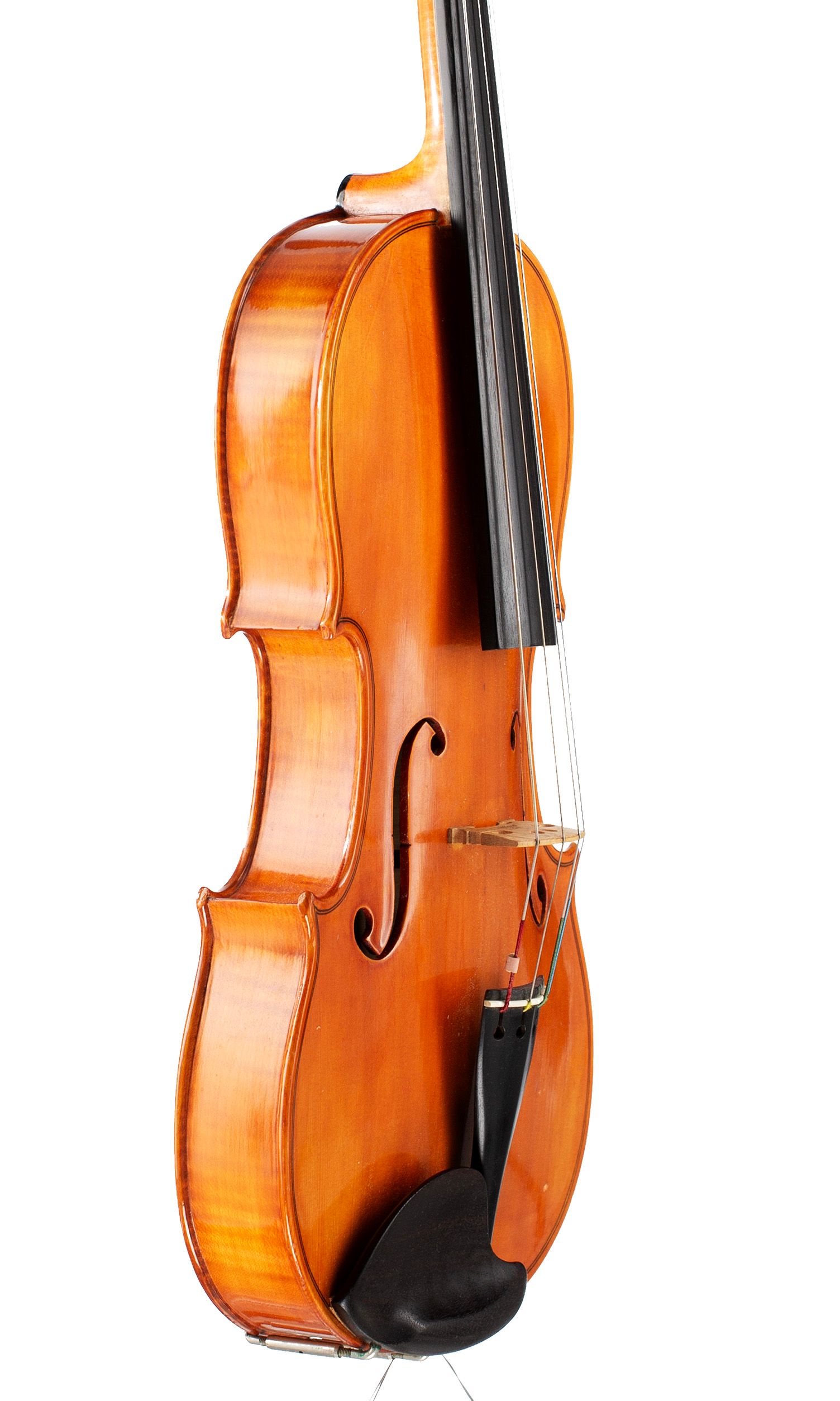 Viola, Workshop of C. A. Gotz, Germany, 1980 — angled view, 60°