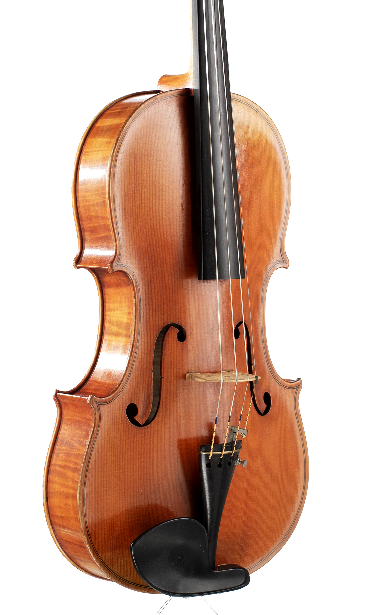 A viola by Rudolf Masurat, Lübeck, 1987 — angled view, 40°