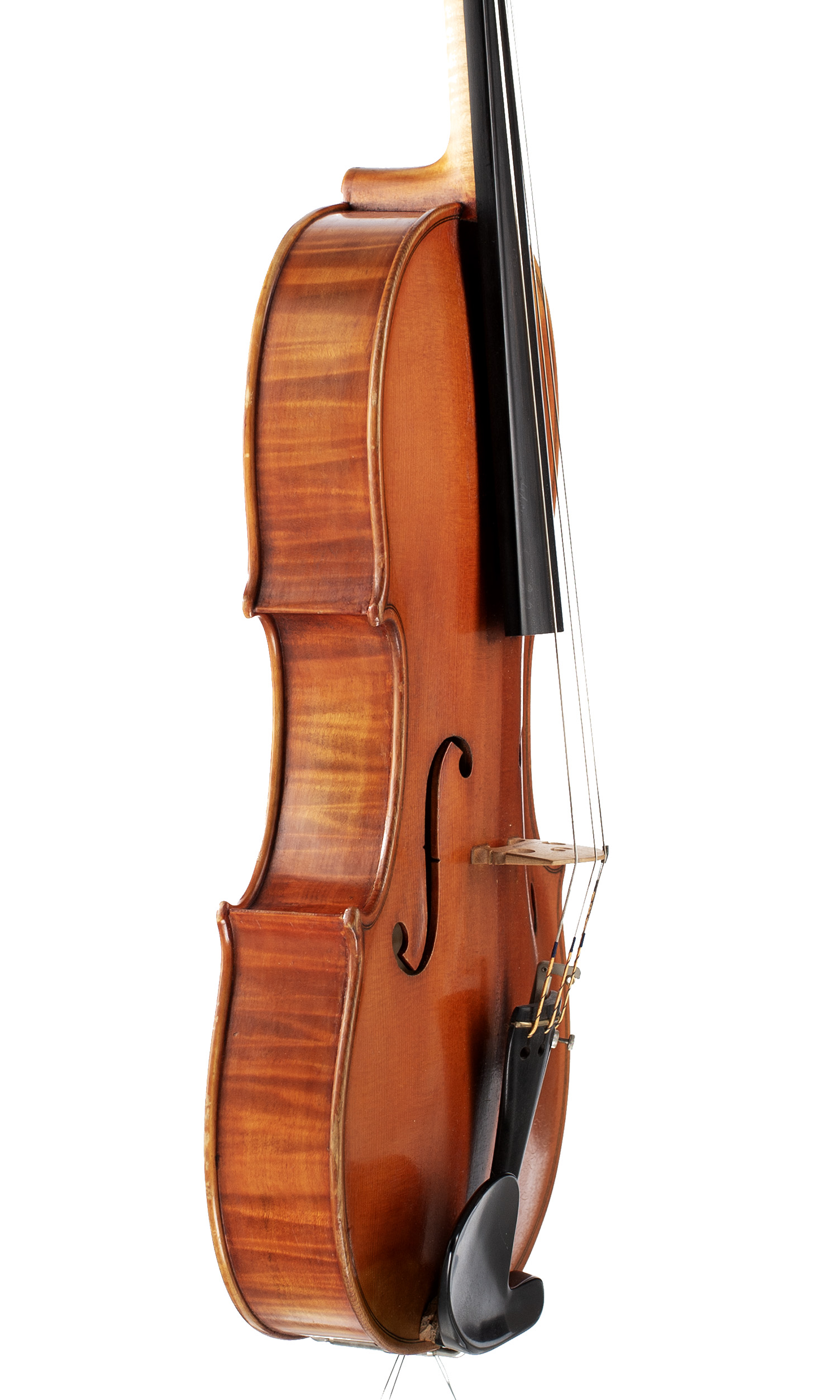 A viola by Rudolf Masurat, Lübeck, 1987 — angled view, 70°