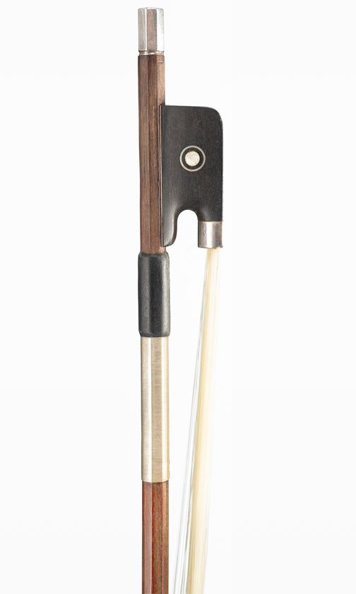 A silver-mounted violin bow by Émile-Auguste Ouchard Fils, Paris, early 20th Century — frog detail