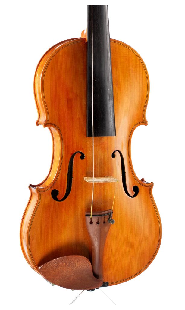 A violin by Fernando Solar Gonzalez, Madrid, 1971 — angled view, 20°
