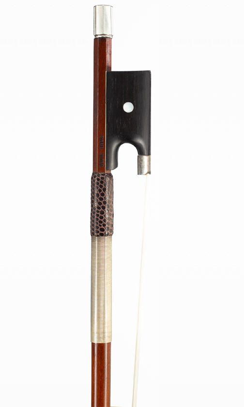 A silver-mounted violin bow by Cuniot Hury, Mirecourt, 1910 — frog detail