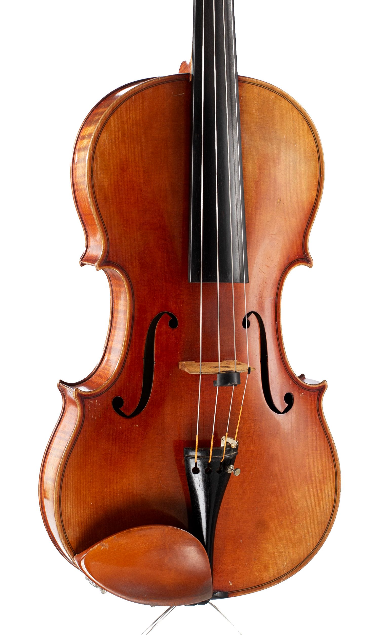 Viola by Otto Bruckner, Markneukirchen, circa 1960 — angled view, 20°