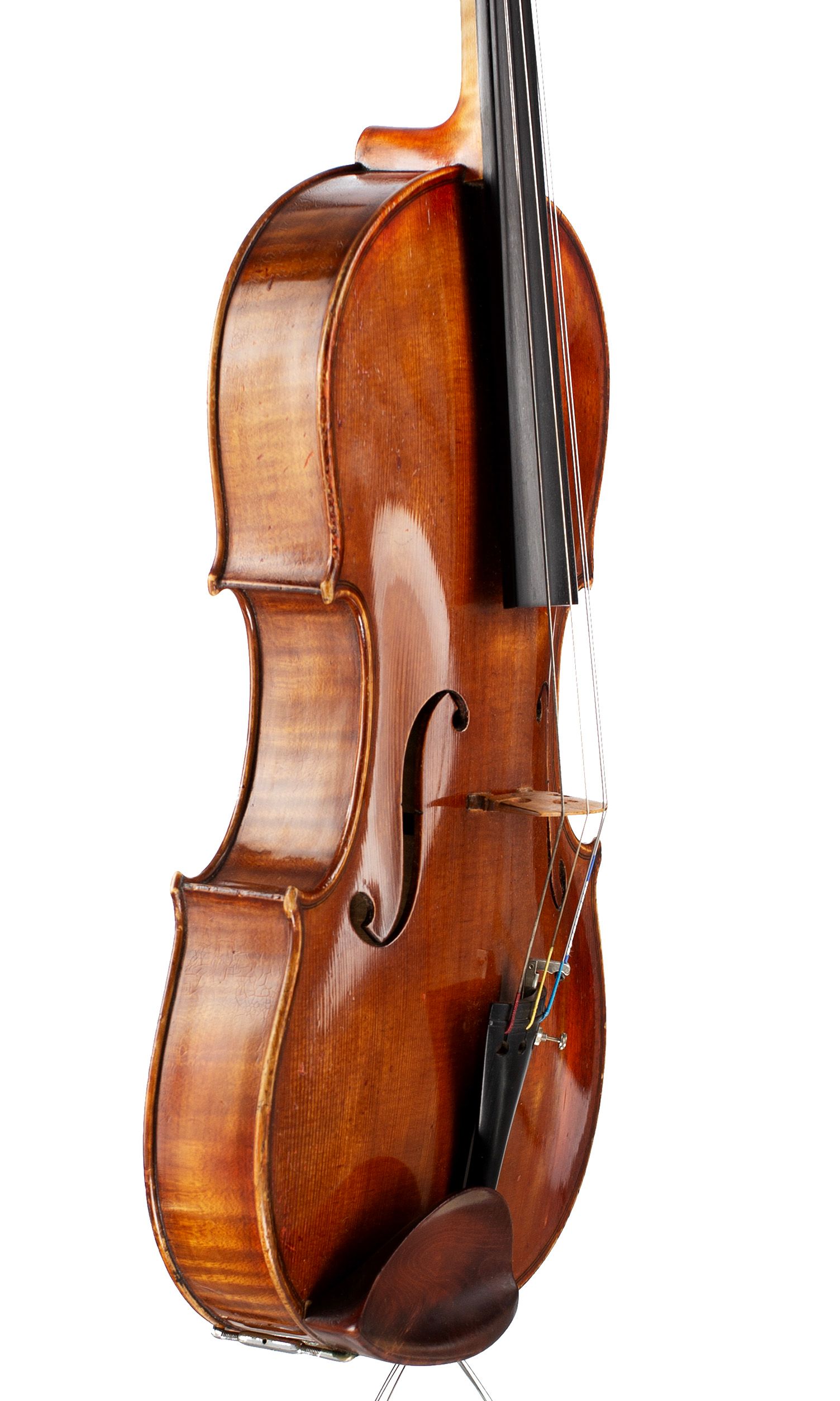 Viola by Clifford A. Hoing, High Wycombe, 1950 — angled view, 60°