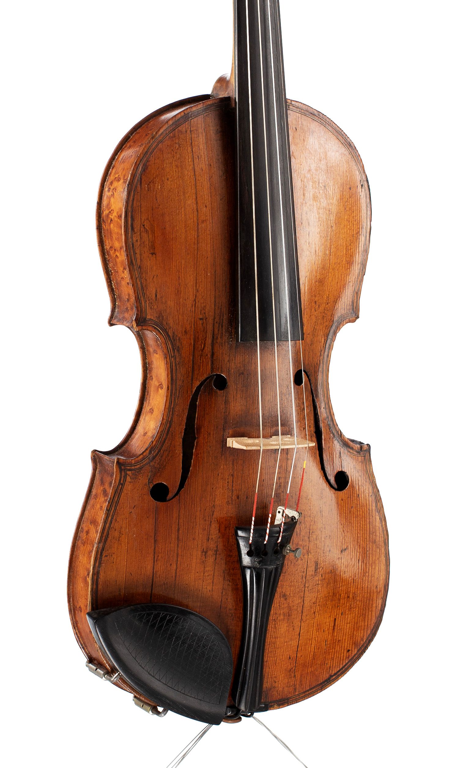 Violin by Marcin Groblicz, Krakow, seventeenth century — angled view, 30°