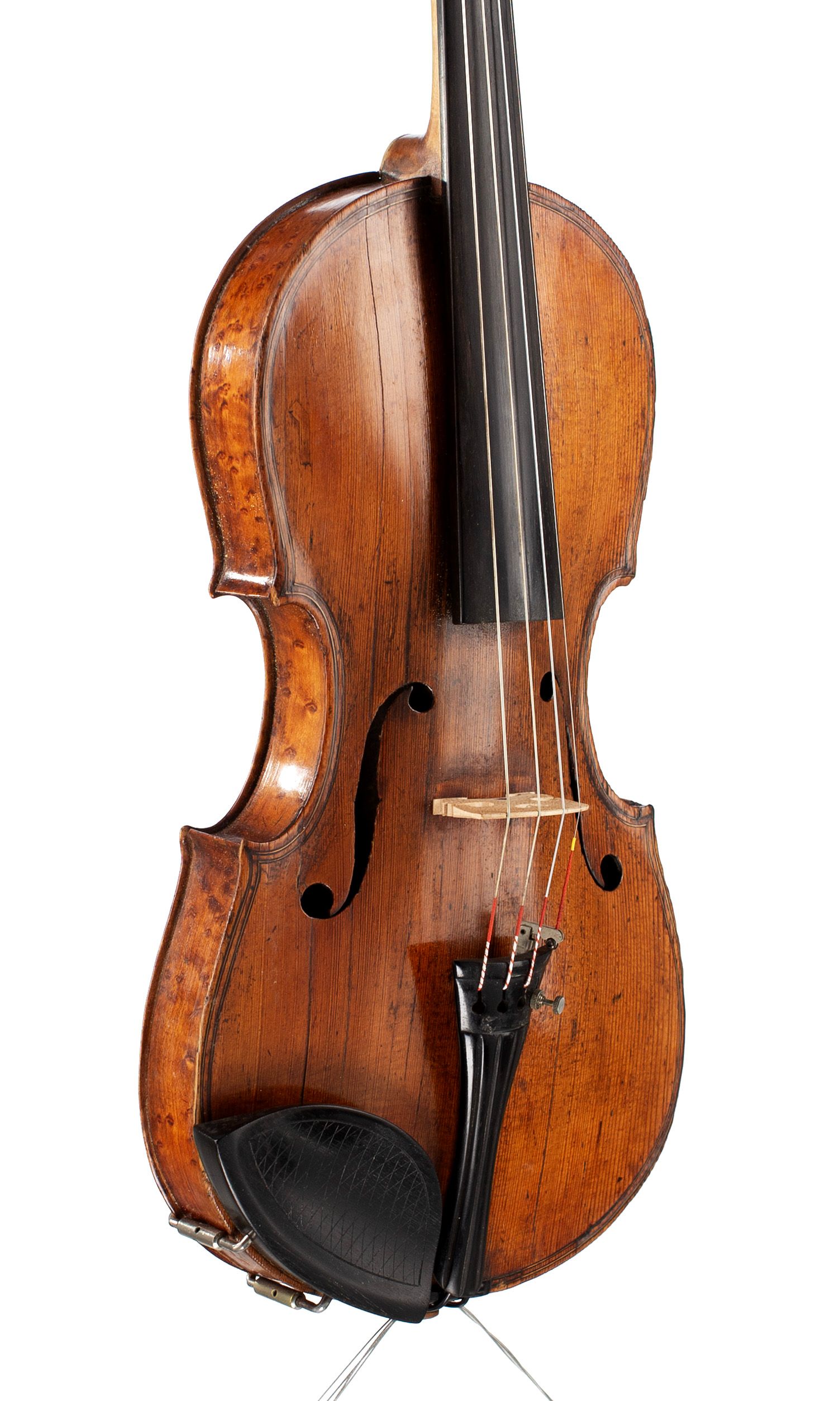 Violin by Marcin Groblicz, Krakow, seventeenth century — angled view, 40°