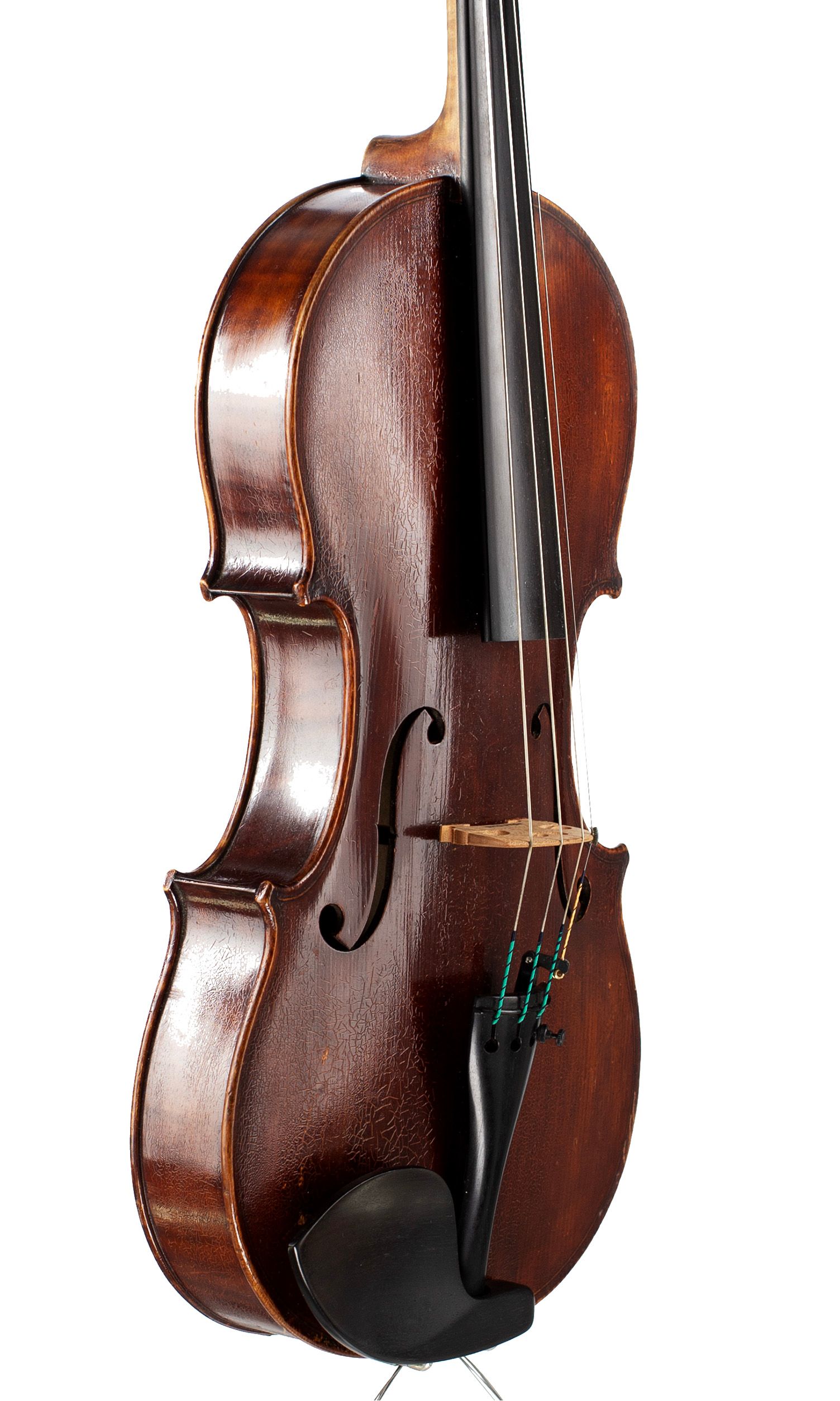 Viola by J. J. Gilbert, Peterborough, 1920 — angled view, 50°