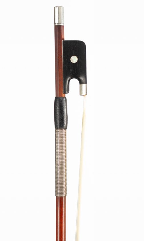 A silver-mounted violin bow by Victor Thomassin, London, circa 1920 — frog detail