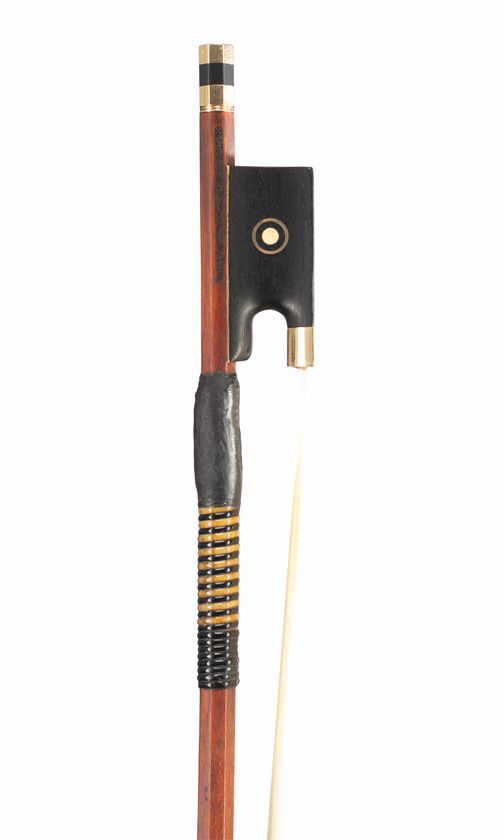 A gold-mounted violin bow by C. Hans Karl Schmidt, Dresden — frog detail