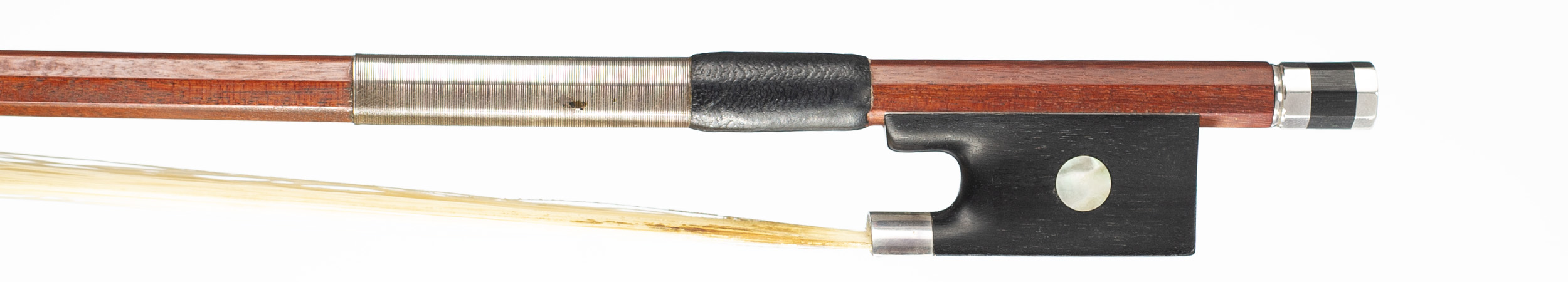 A silver-mounted violin bow by Mark Yakoushkin, Oxford — frog