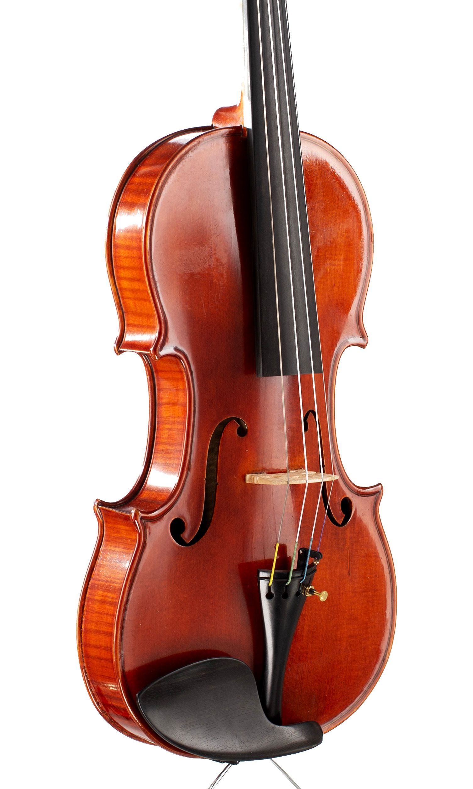 Violin by Michael Taylor, London, 1988 — angled view, 40°