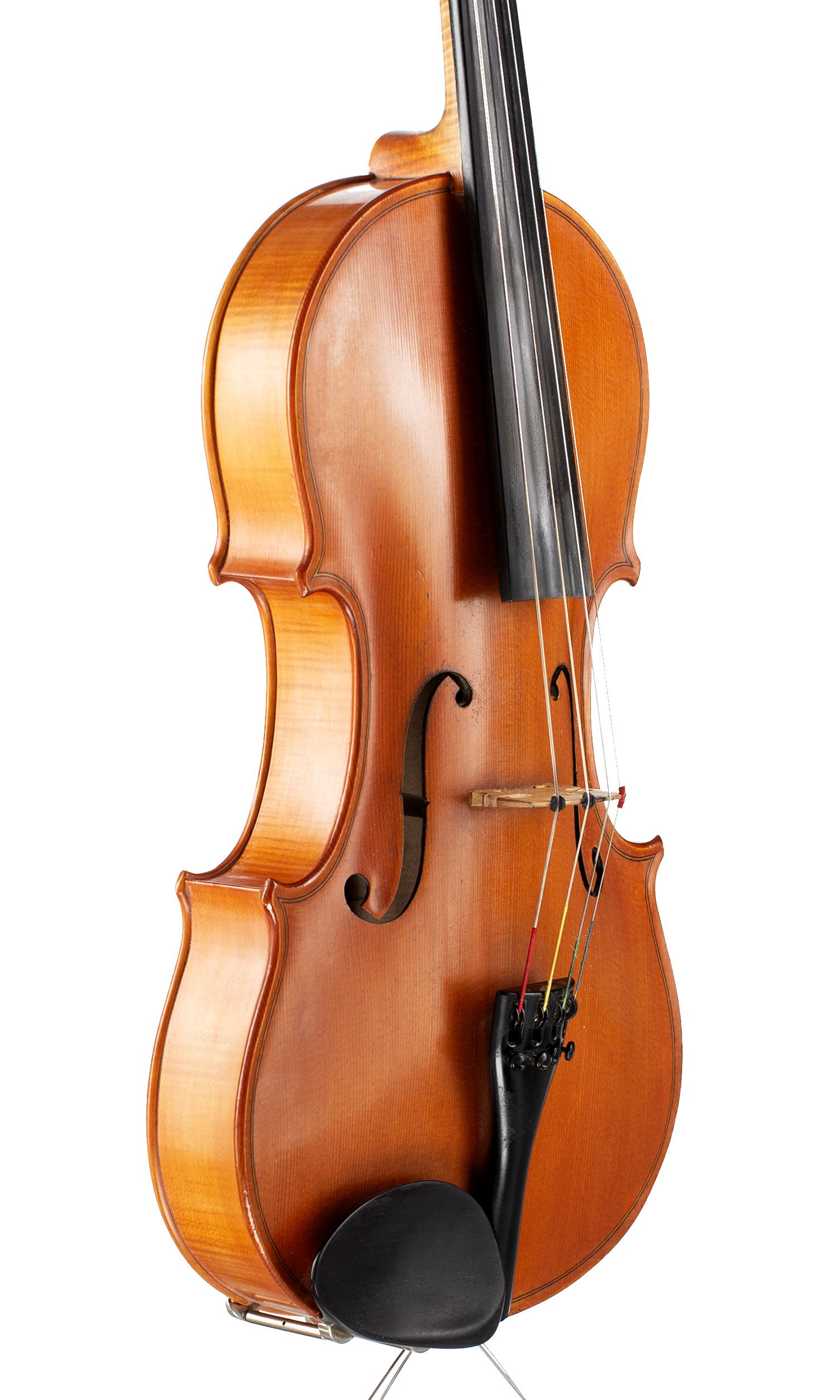 Viola by L. A. Perry, Wolverhampton, 1974 — angled view, 50°