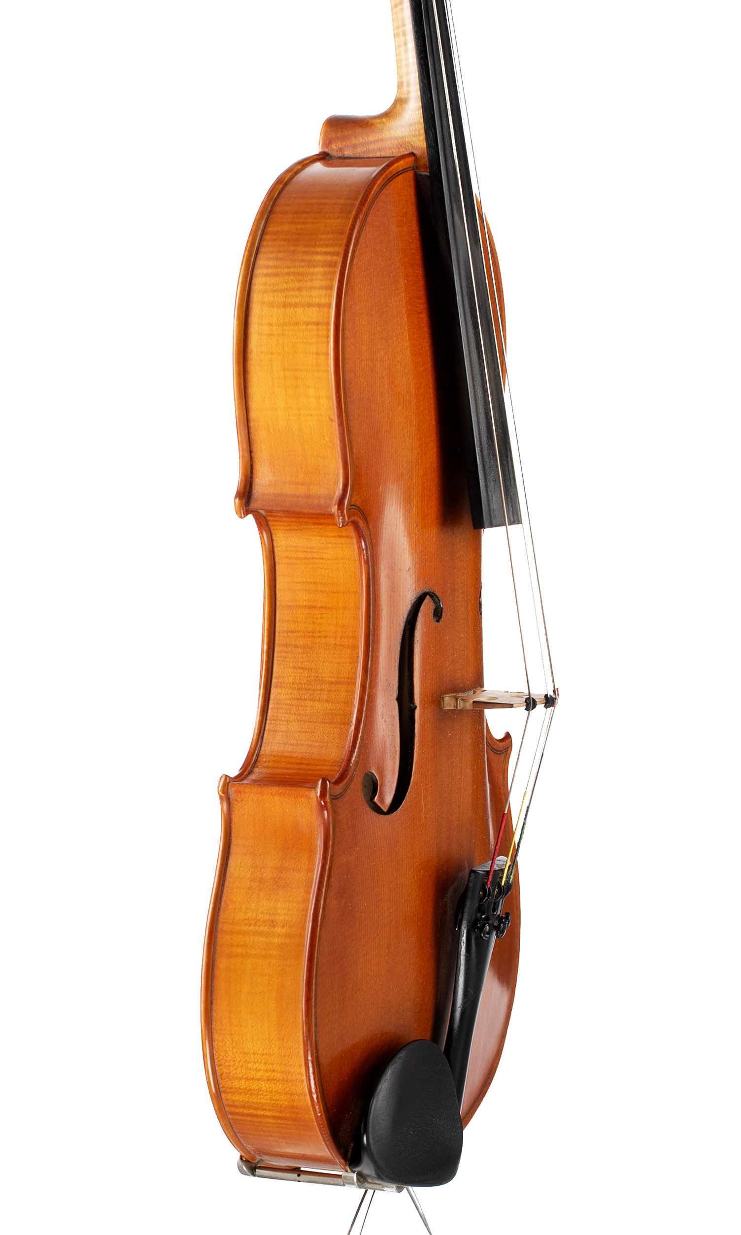 Viola by L. A. Perry, Wolverhampton, 1974 — angled view, 70°