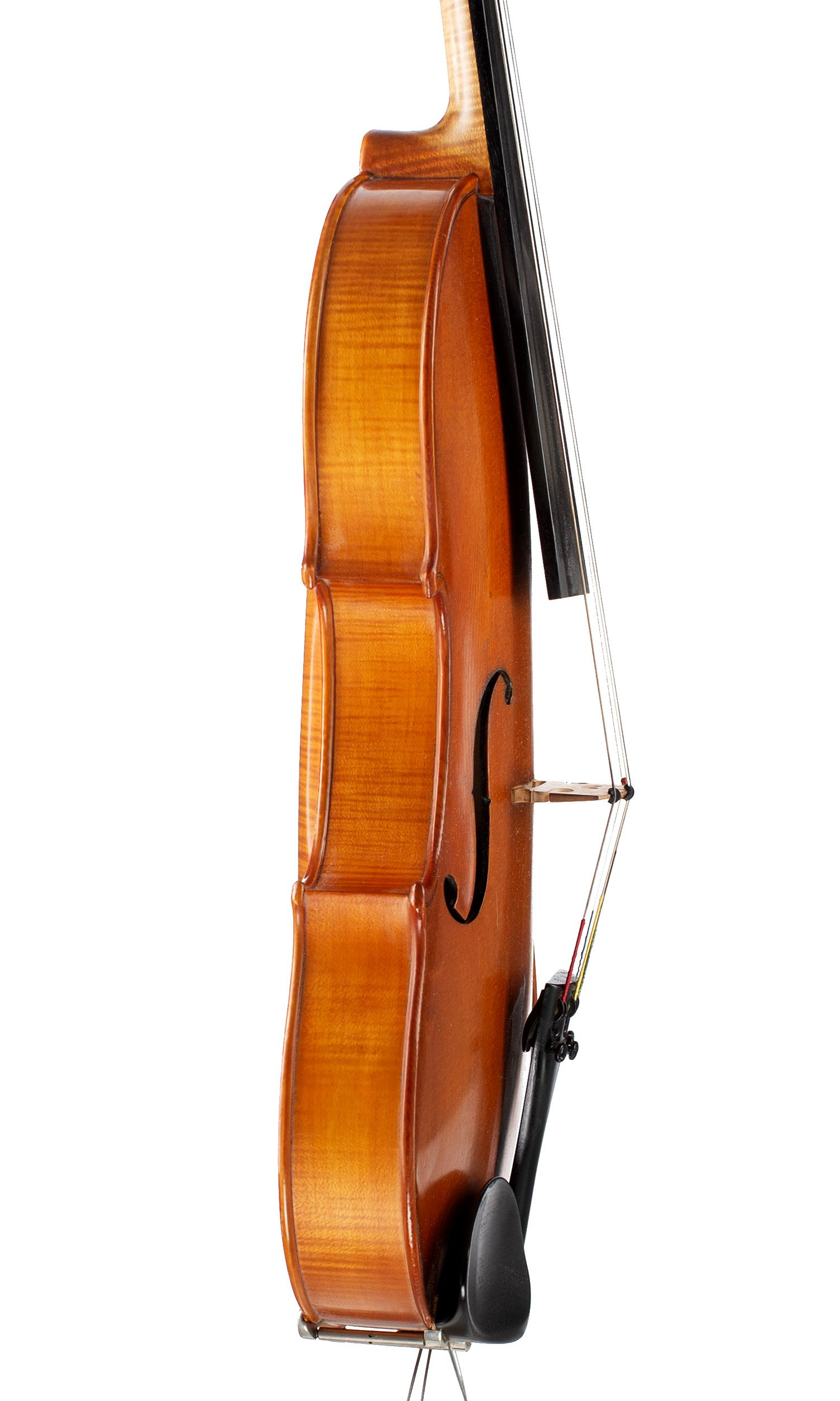 Viola by L. A. Perry, Wolverhampton, 1974 — angled view, 80°