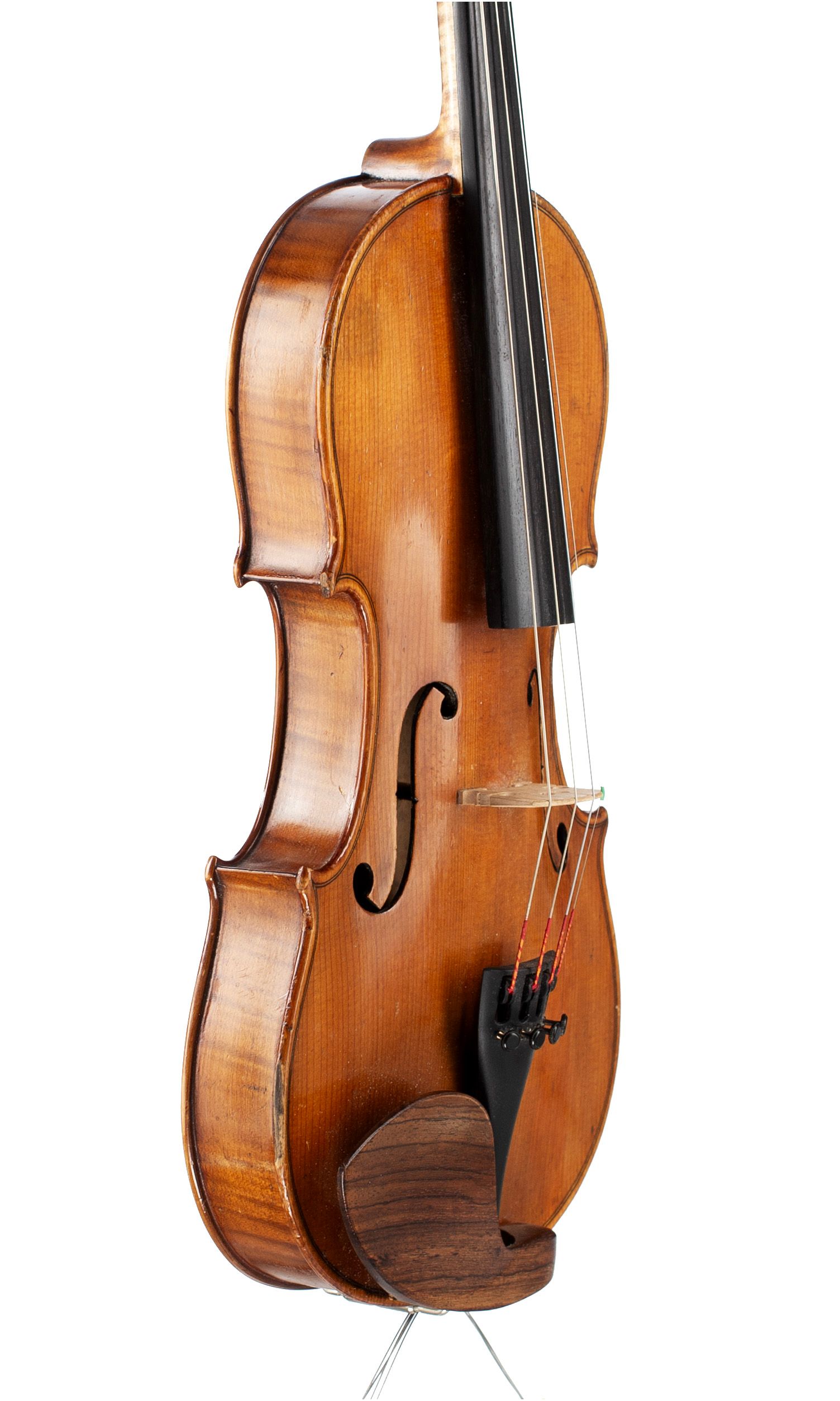 Violin, Workshop of Jean Werro, Berne, 1924 — angled view, 60°