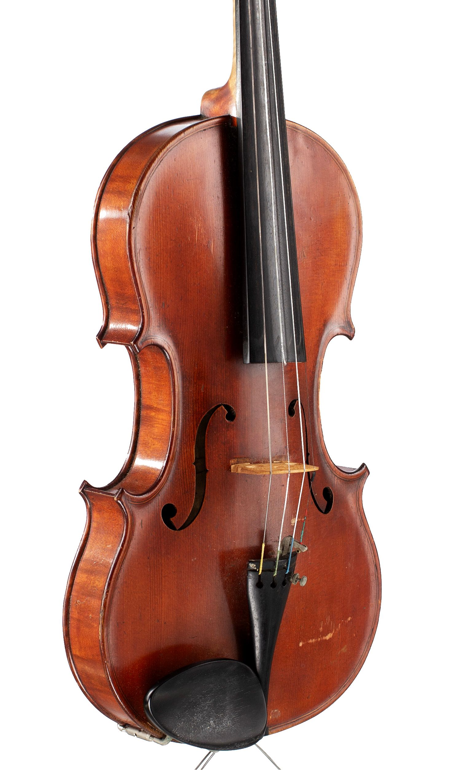Violin by Walter H. Mayson, Manchester, 1901 — angled view, 40°