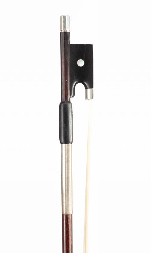 A silver-mounted viola bow by L. Pfretzschner, Germany — frog detail