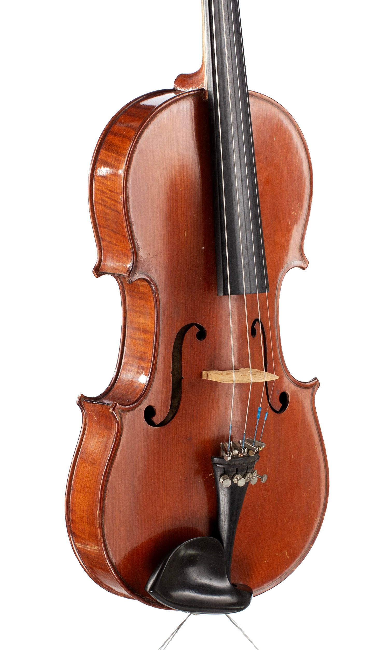 Violin, Workshop of Jérôme Thibouville-Lamy, Mirecourt, circa 1900 — angled view, 40°