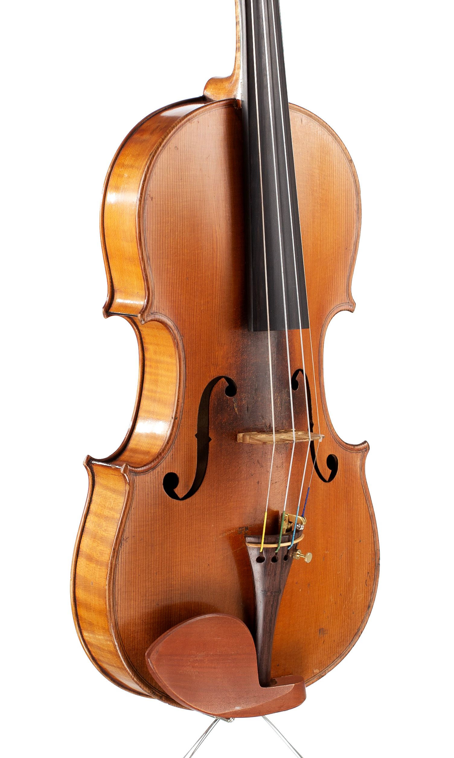Violin, Workshop of Jérôme Thibouville-Lamy, Mirecourt, circa 1930 — angled view, 40°