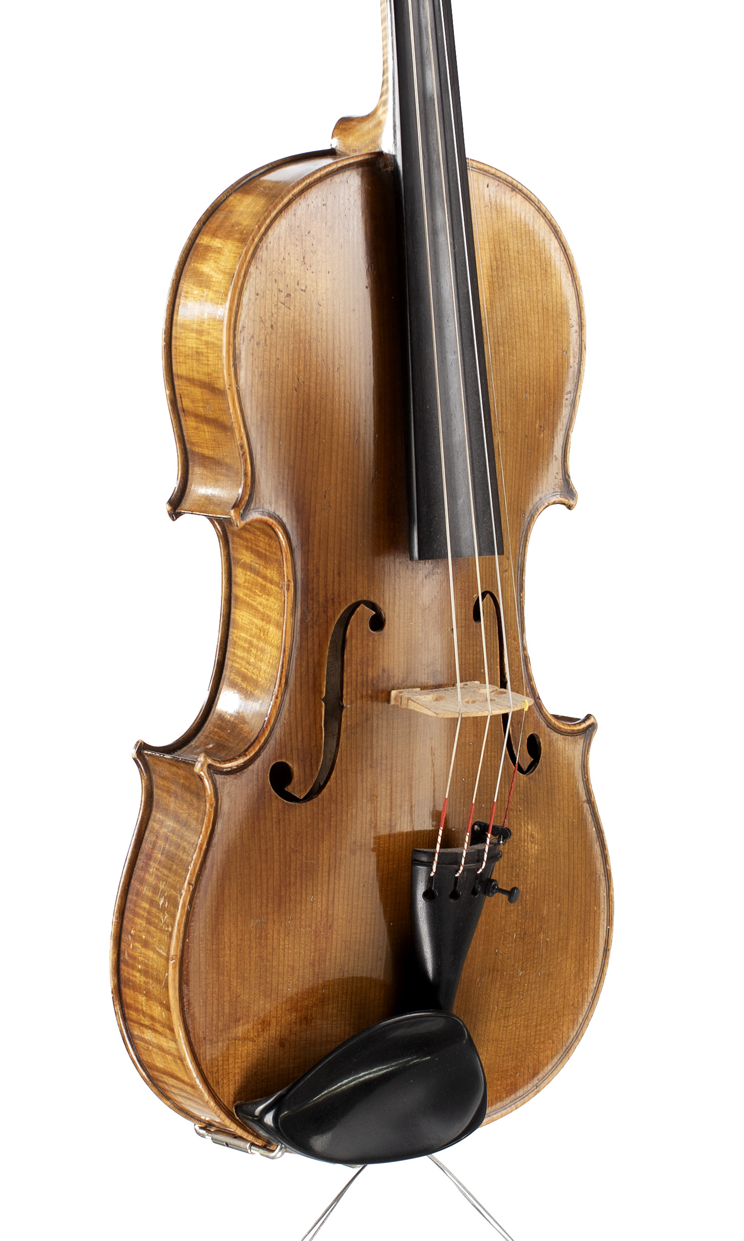 A violin by Leon Mortin, Mirecourt, 1919 — angled view, 40°