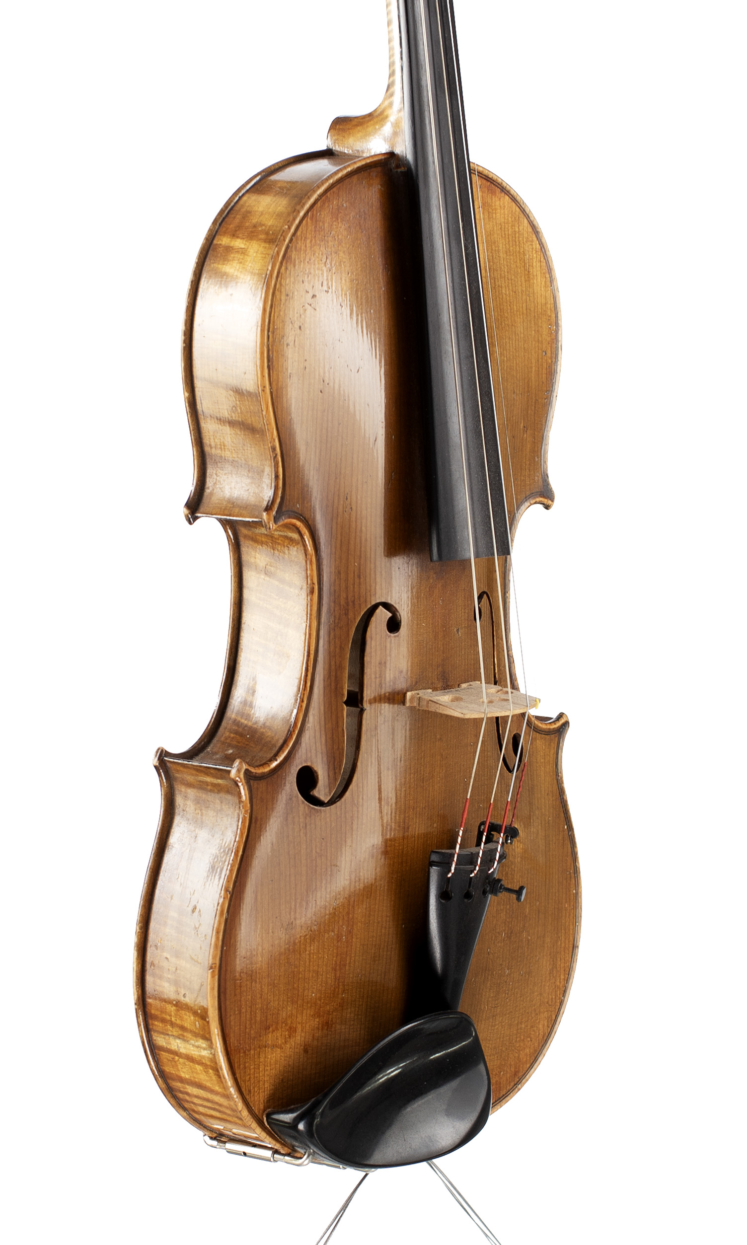 A violin by Leon Mortin, Mirecourt, 1919 — angled view, 50°