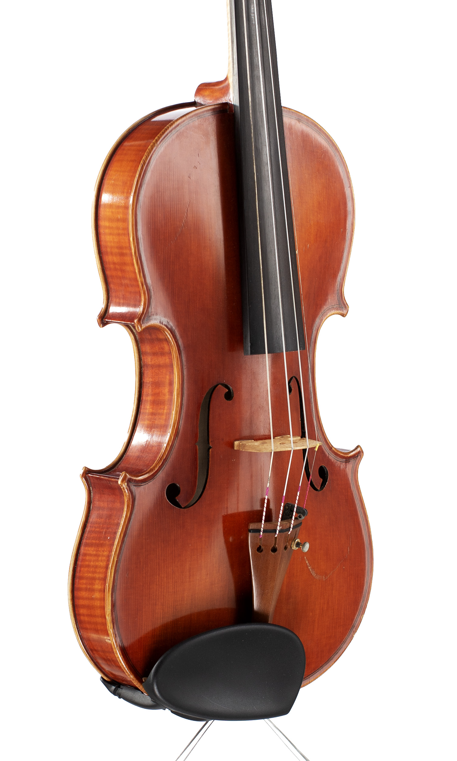 A violin by Ian Highfield, Rednal, 1991 — angled view, 40°