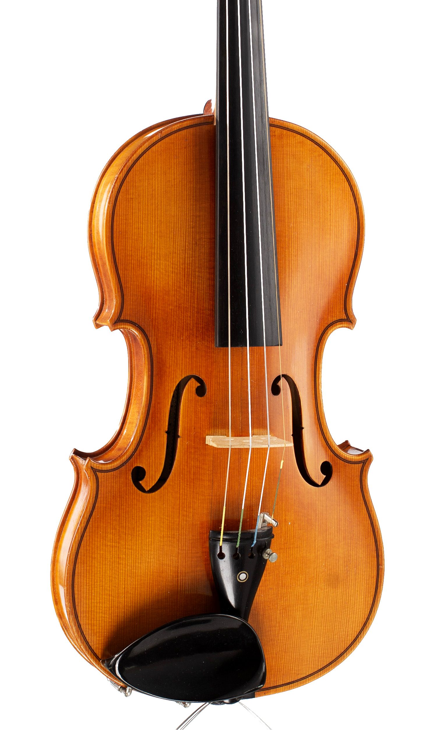 Violin, Workshop of Ernst Heinrich Roth, Bubenreuth, 1979 — angled view, 20°
