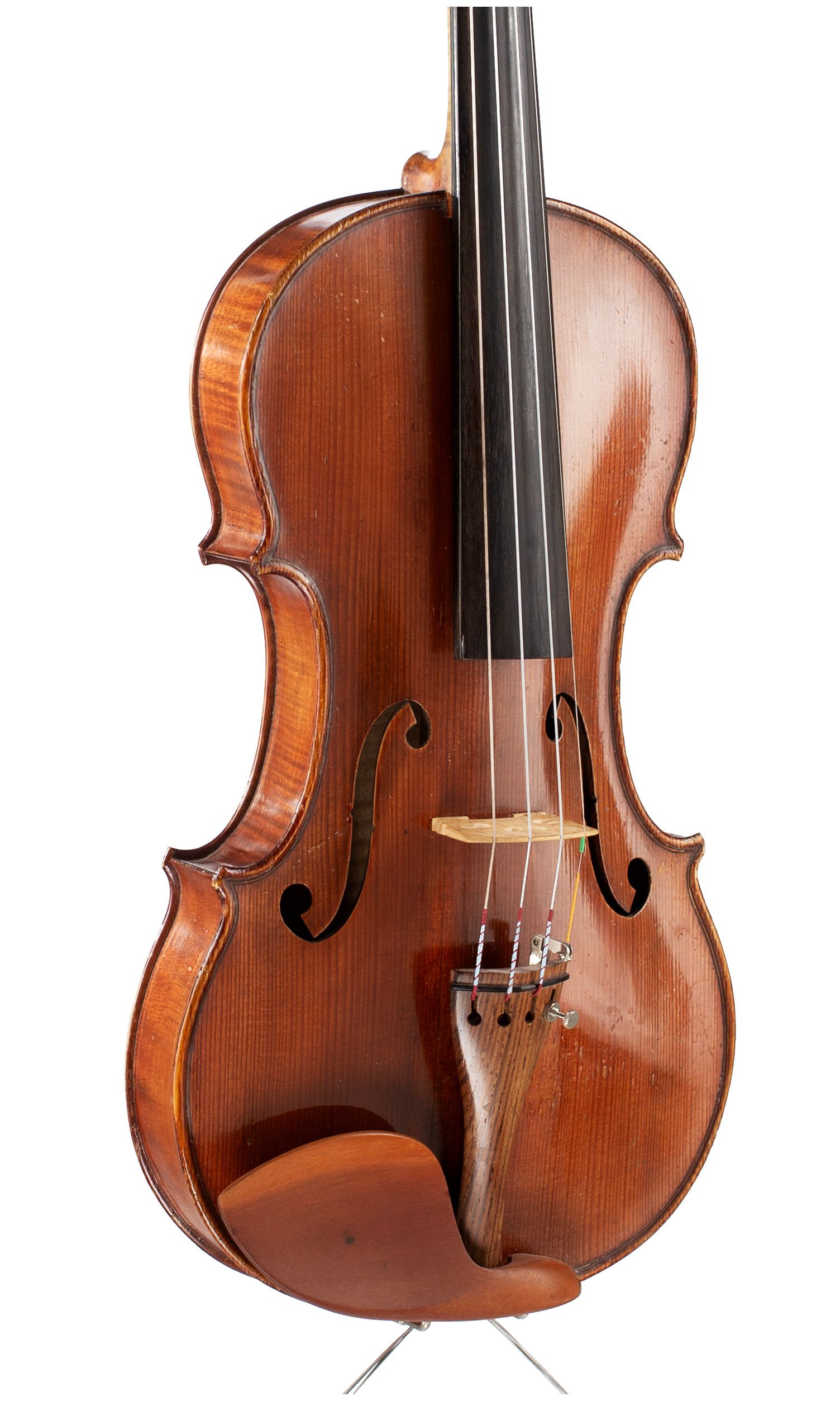 Violin, Circle of Georges Apparut, Mirecourt, 1929 — angled view, 30°