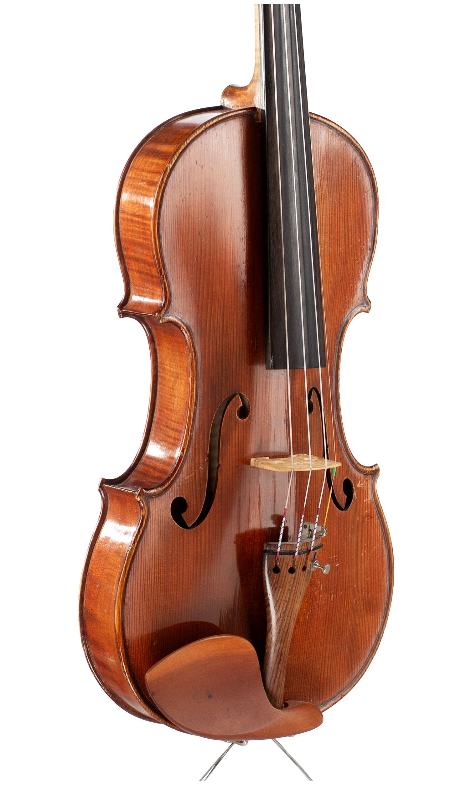 Violin, Circle of Georges Apparut, Mirecourt, 1929 — angled view, 40°