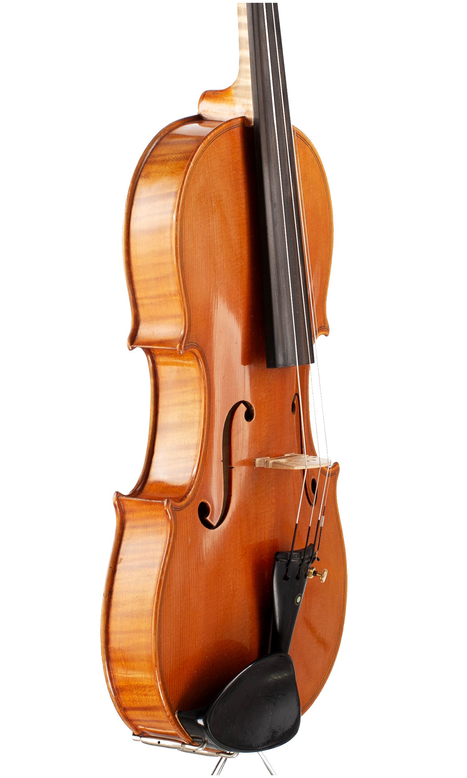 A violin by Ottomar Hausmann, Germany, 1963 — angled view, 60°