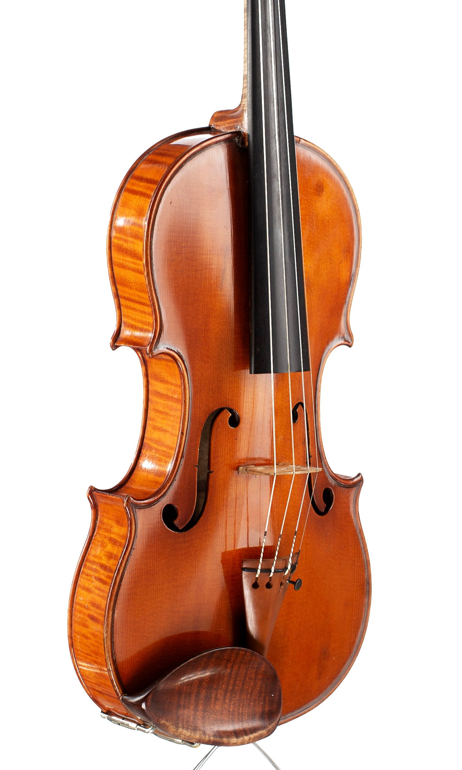 Violin by Giuseppe Pedrazzini, Milan 192* — angled view, 40°