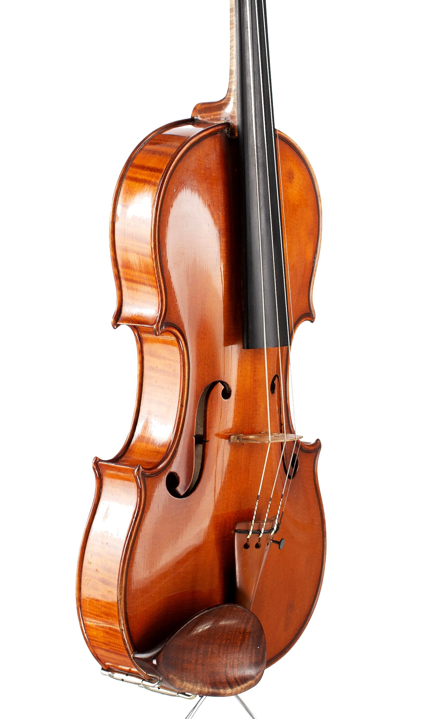 Violin by Giuseppe Pedrazzini, Milan 192* — angled view, 50°