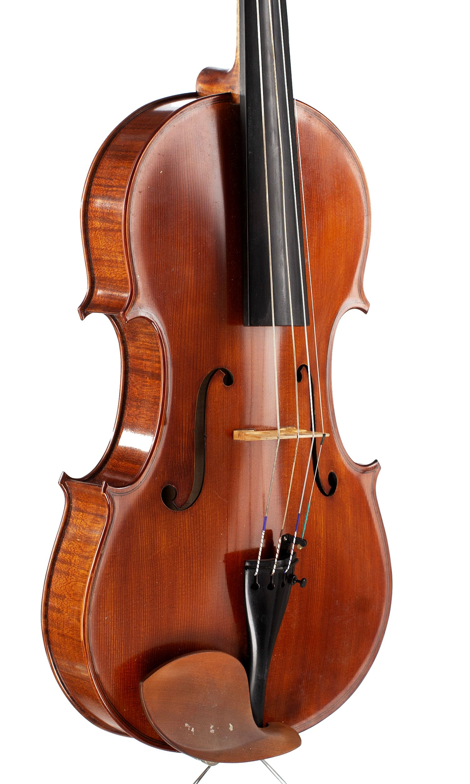 Viola by David Rubio, Cambridge, 1985 — angled view, 40°