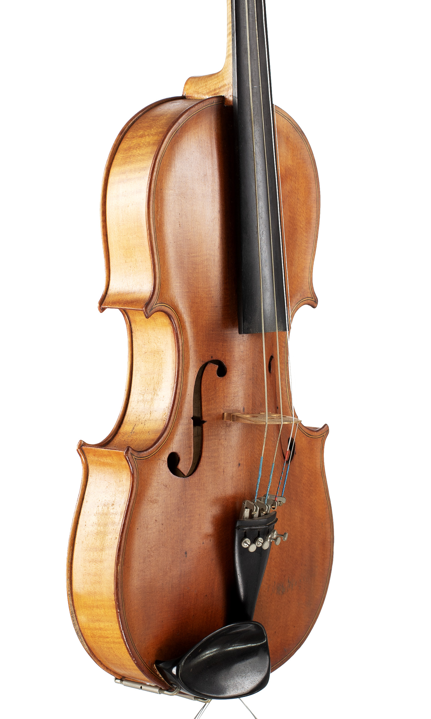 A viola by Stanley Grigg, Kent, 1984 — angled view, 50°
