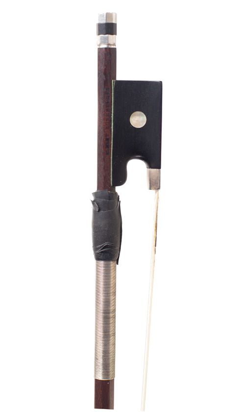 A silver-mounted violin bow by Albert Nürnberger, Germany — frog detail