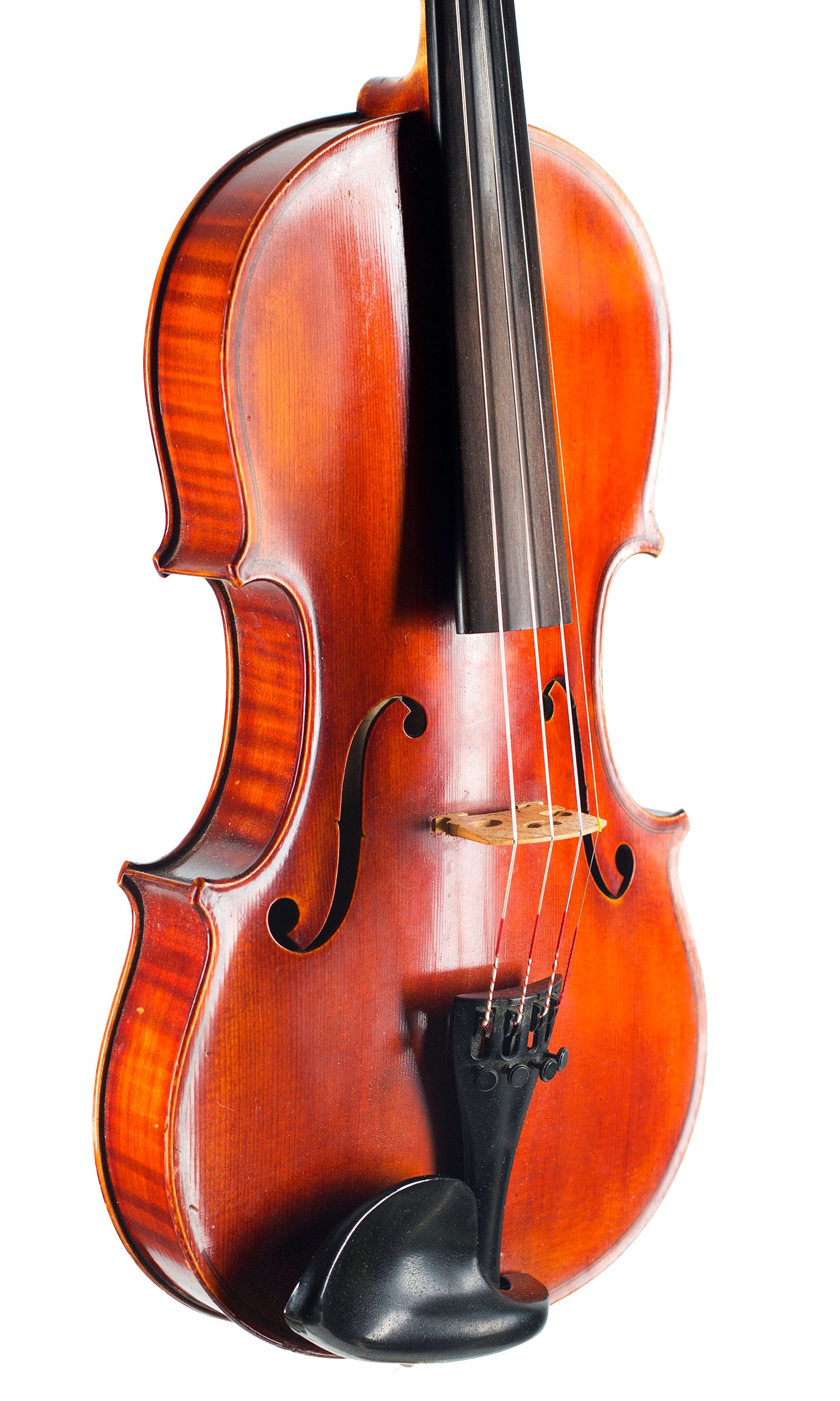A violin by Jeffery Gilbert, Peterborough, 1817 — angled view, 40°