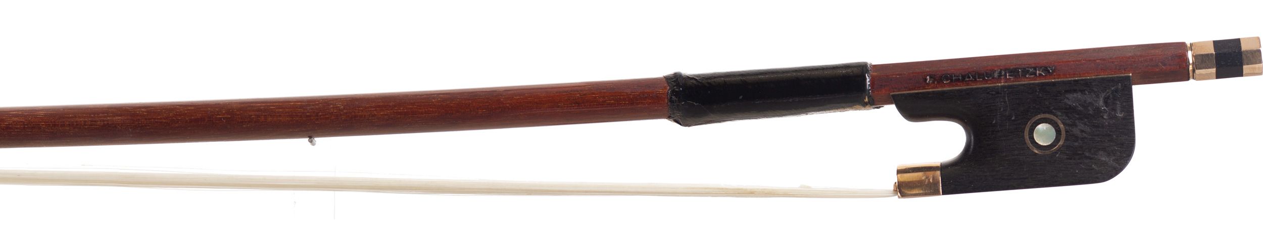 A gold-mounted violin bow by F. Chalupetzky — frog