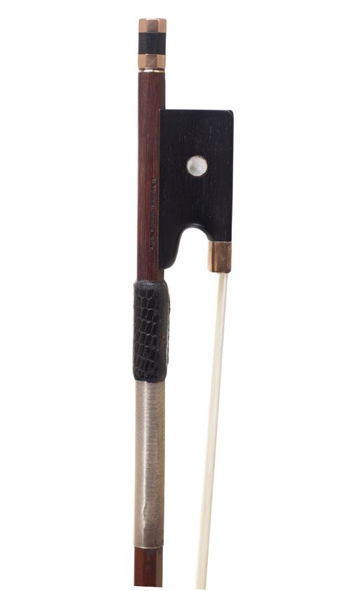 A gold-mounted violin bow by August Edwin Prager, Germany — frog detail