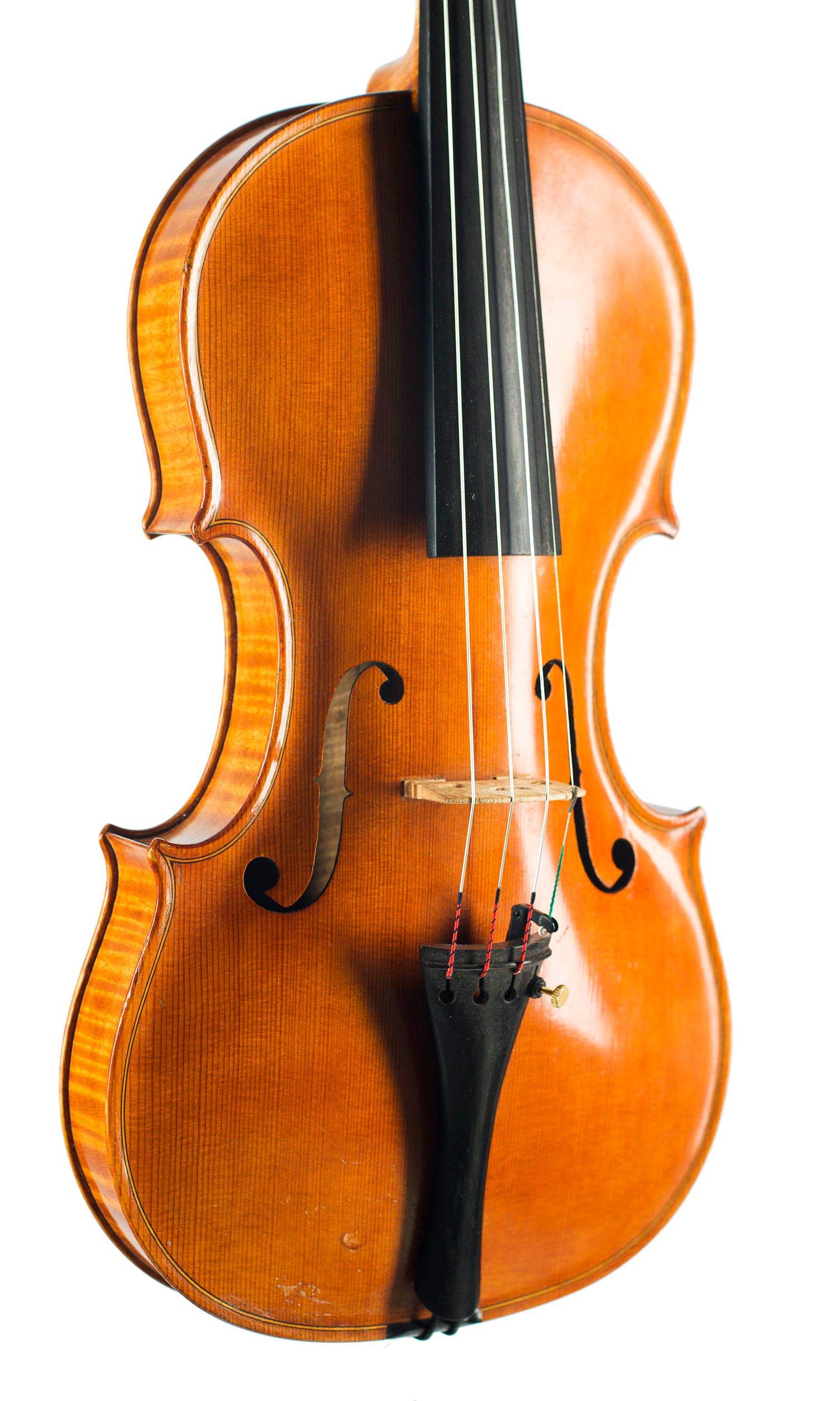 Violin by Joseph Wade, Leeds, 1885 — angled view, 30°