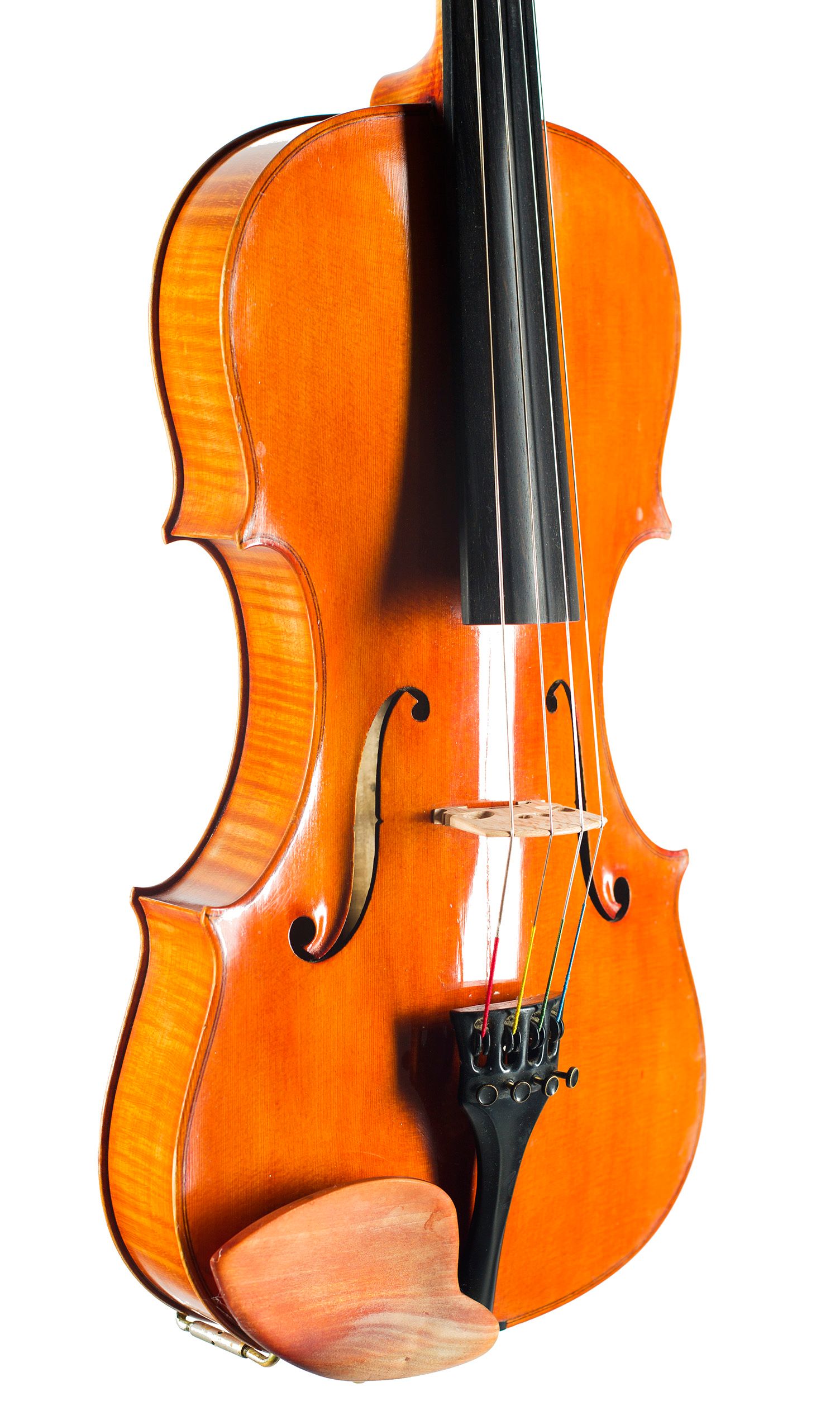 Viola by W. H. van Leeuwen, Scheveningen, 1977 — angled view, 40°