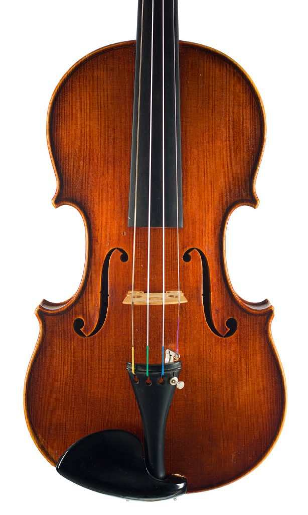 Violin by Wilhelm Paul Kunze, Gravenhage, 1932 — front