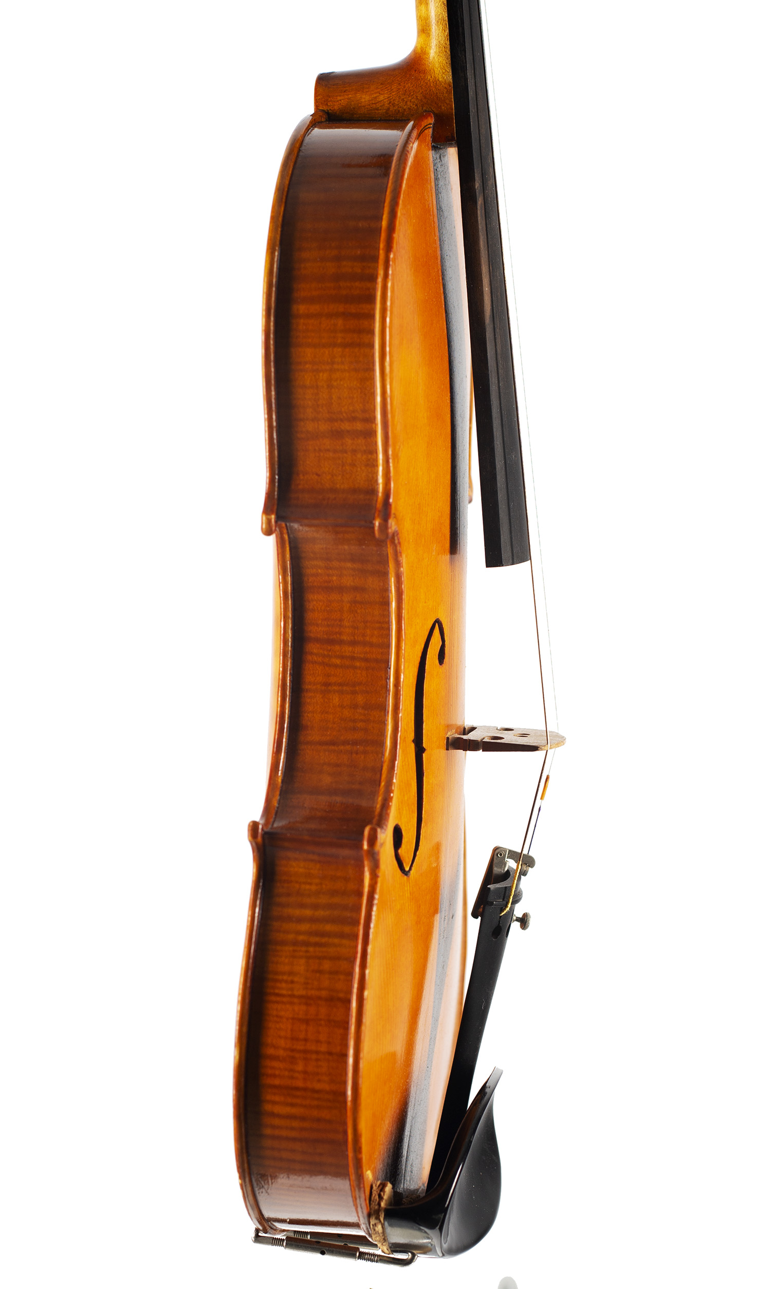 A violin by John Beard, London, 1978 — angled view, 80°