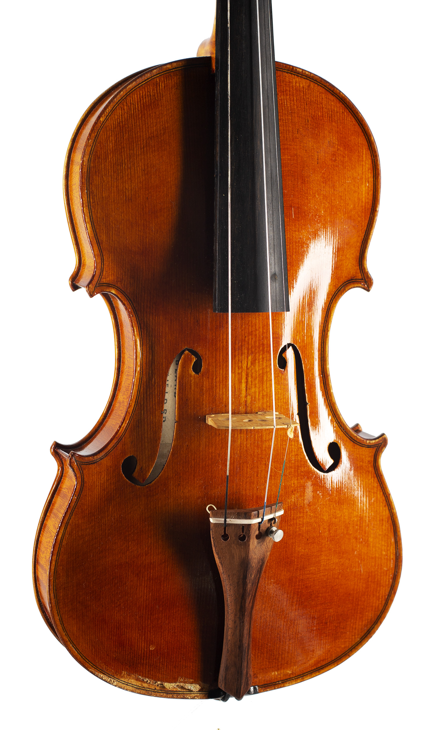 A violin by John Beard, London, 1977 — angled view, 20°