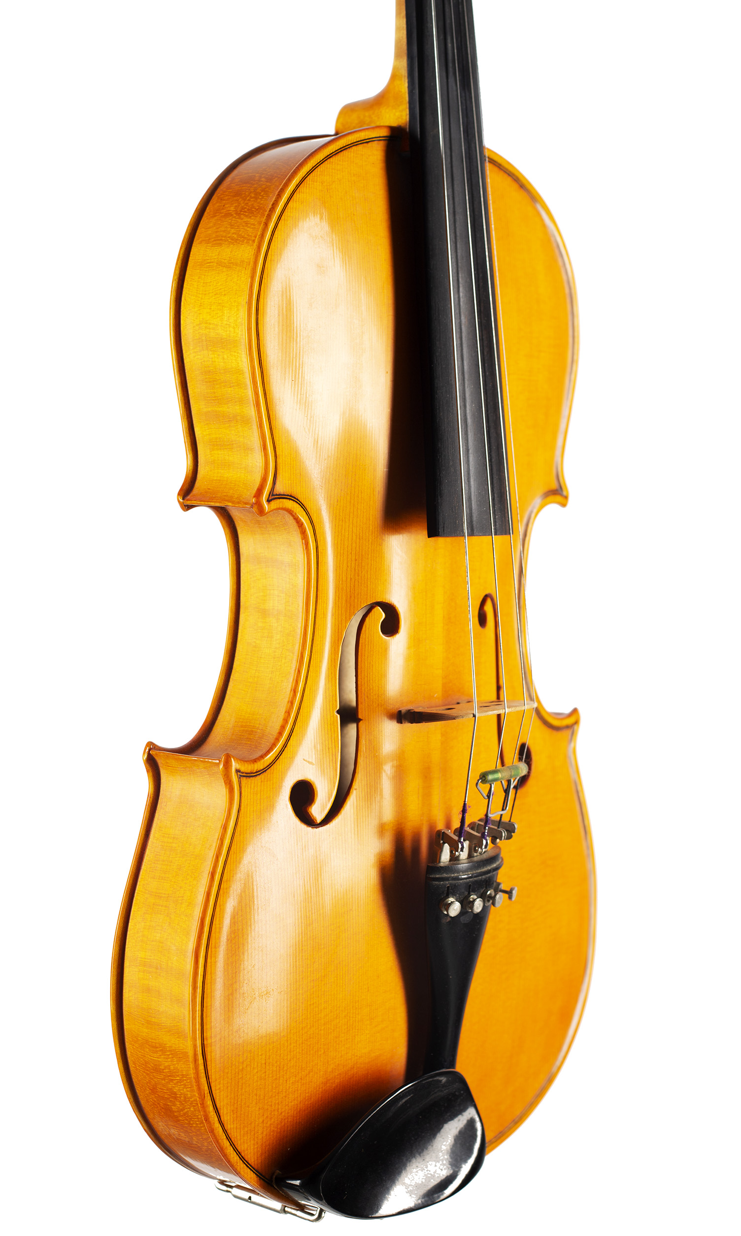 A viola by Alan R. Payne, Machynlleth, 1973 — angled view, 50°