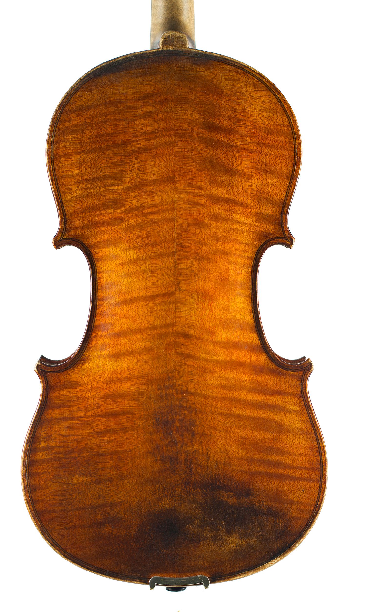Violin by Malcolm F. Richmond, Falkirk, 1926 — back