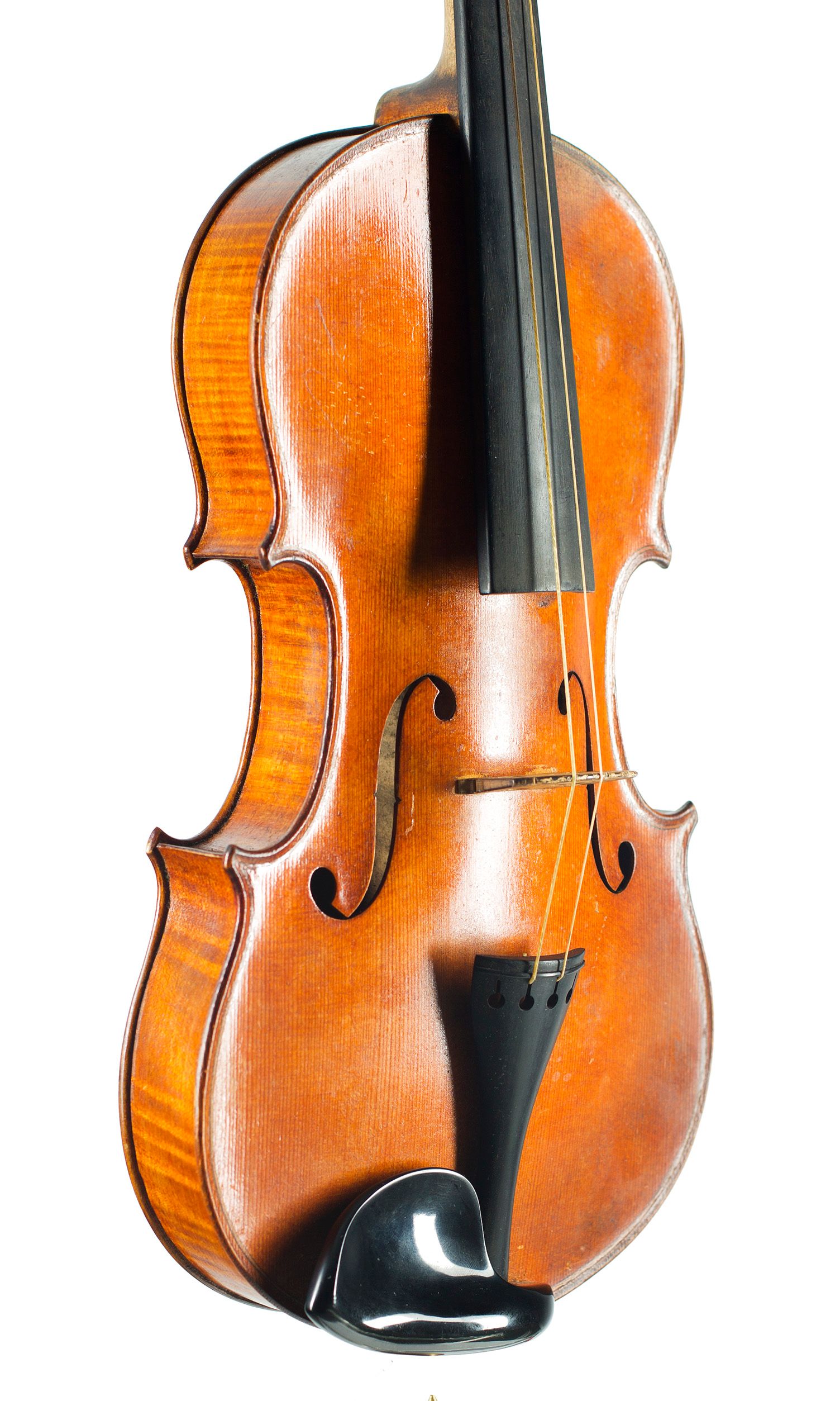 Violin by Malcolm F. Richmond, Falkirk, 1926 — angled view, 40°