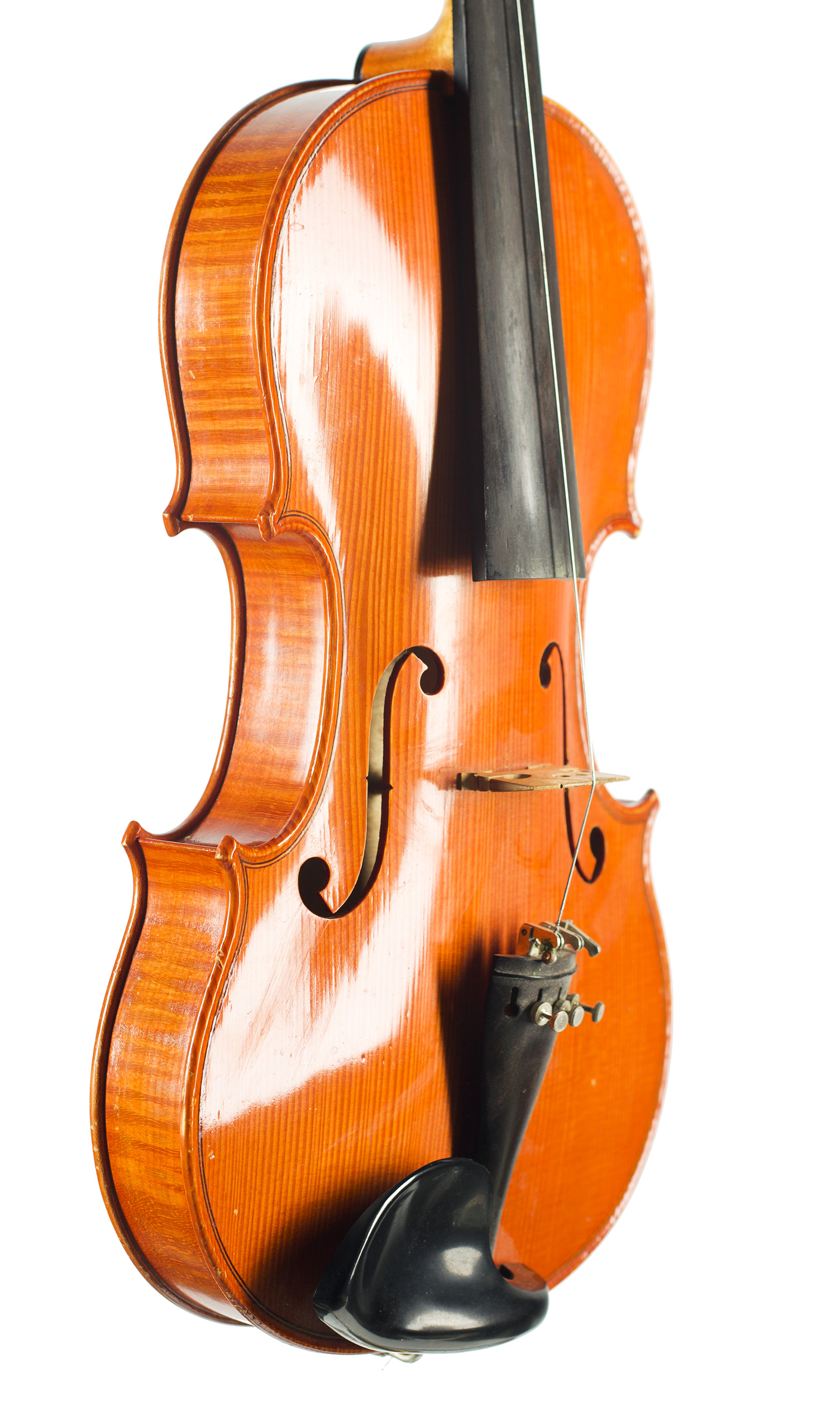 A violin by Julian Emery, England, 1981 — angled view, 50°