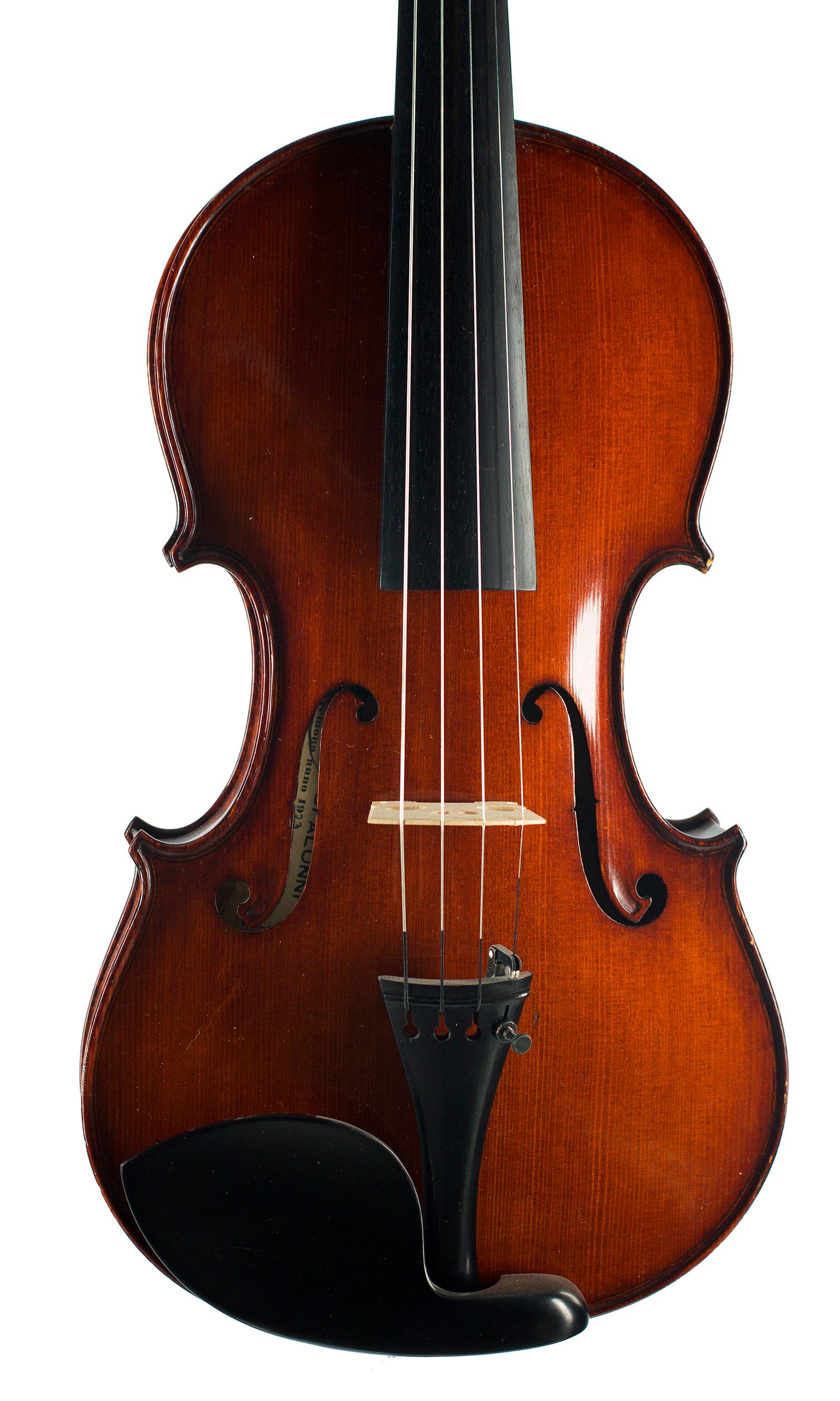 Violin, Workshop of Aristide Cavalli, Cremona, 1923 — angled view, 10°