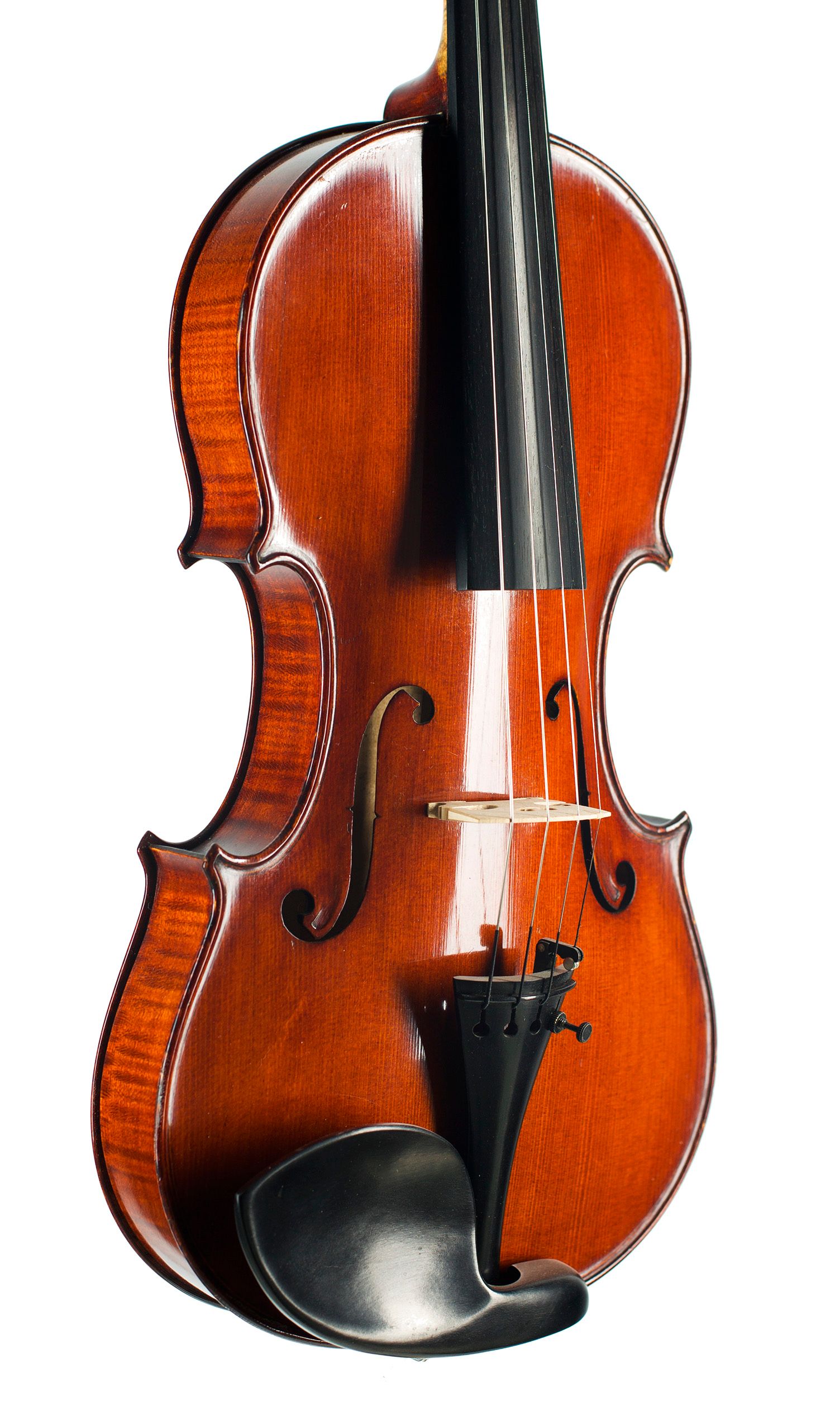 Violin, Workshop of Aristide Cavalli, Cremona, 1923 — angled view, 40°